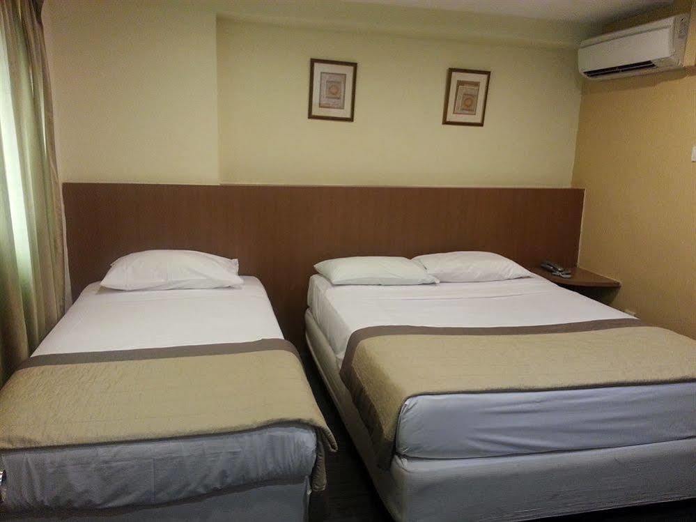 Oyo 106 Beach Hotel 新加坡 外观 照片